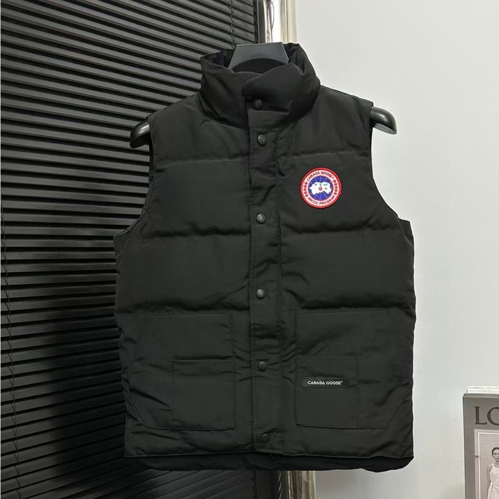 Canada Goose Men's Black Down Vest